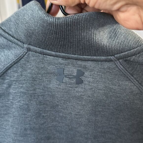 UNDER ARMOR JACKET SIZE MD - Picture 7 of 8